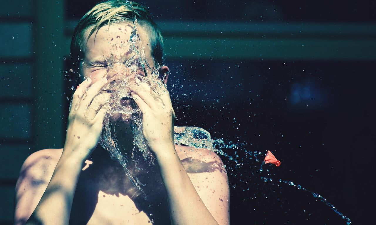 How to Use Men's Face Scrub