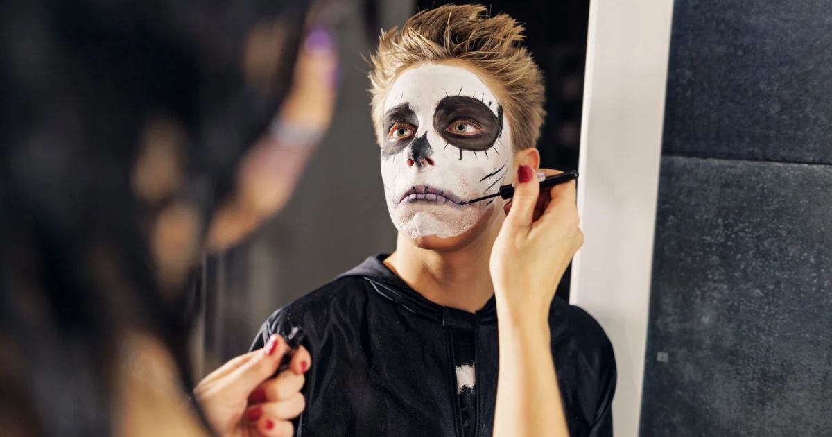 How to Get Halloween Makeup and Face Paint Off Without Breaking Out